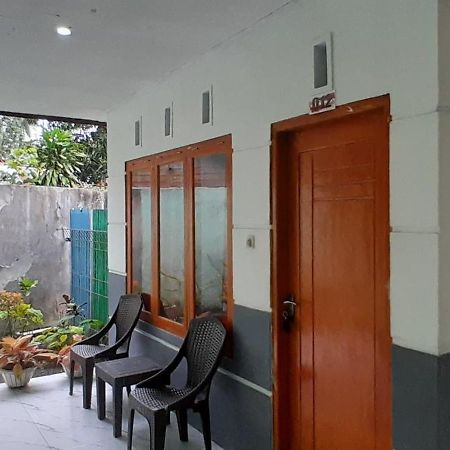 Renny'S Tangkoko Safety Stop Bitung Exteriör bild