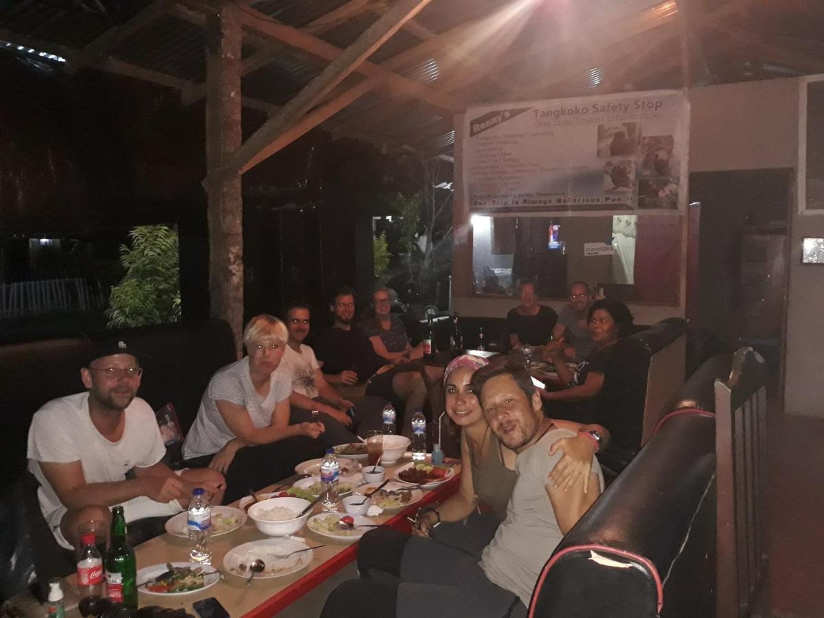 Renny'S Tangkoko Safety Stop Bitung Exteriör bild